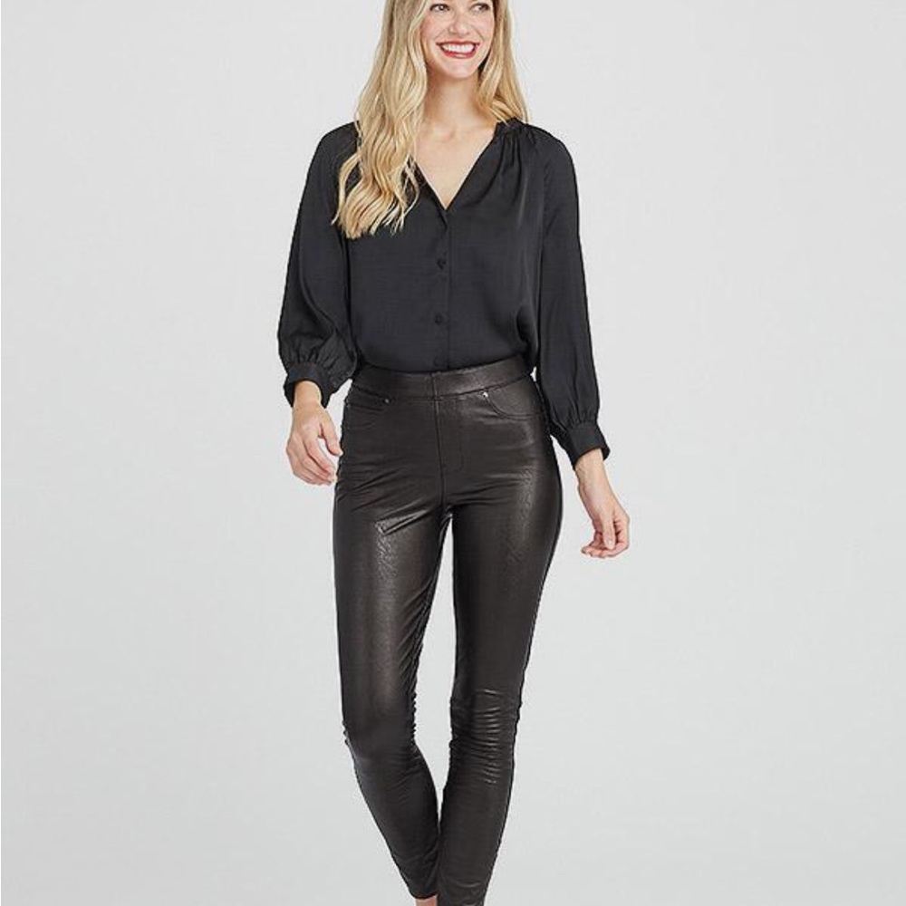 SPANX Black Faux Leather Ankle Skinny Pants with pockets - PETITE
